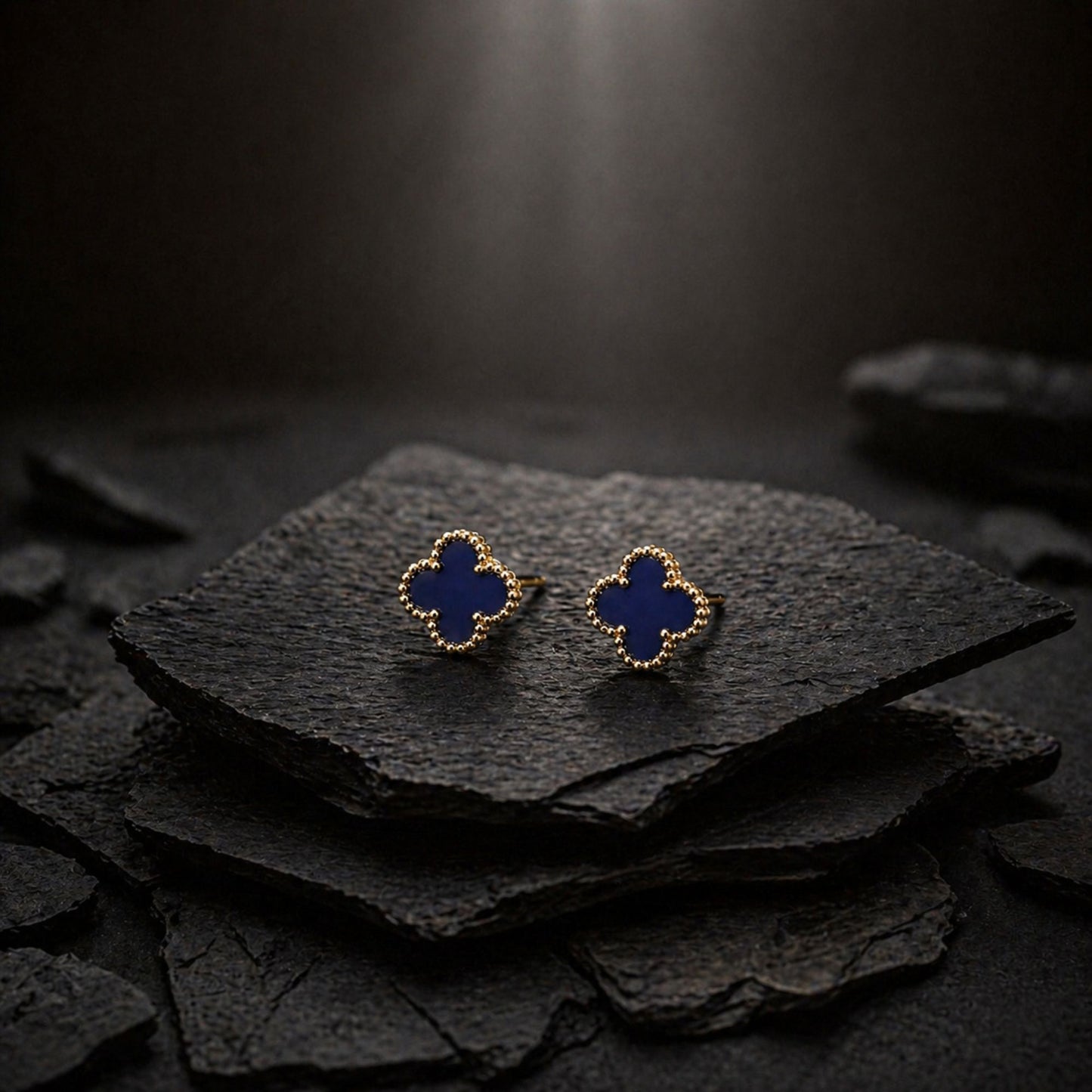 Luxury Clover Gold Earrings for Women – Elegant Minimal Design with a Modern Touch