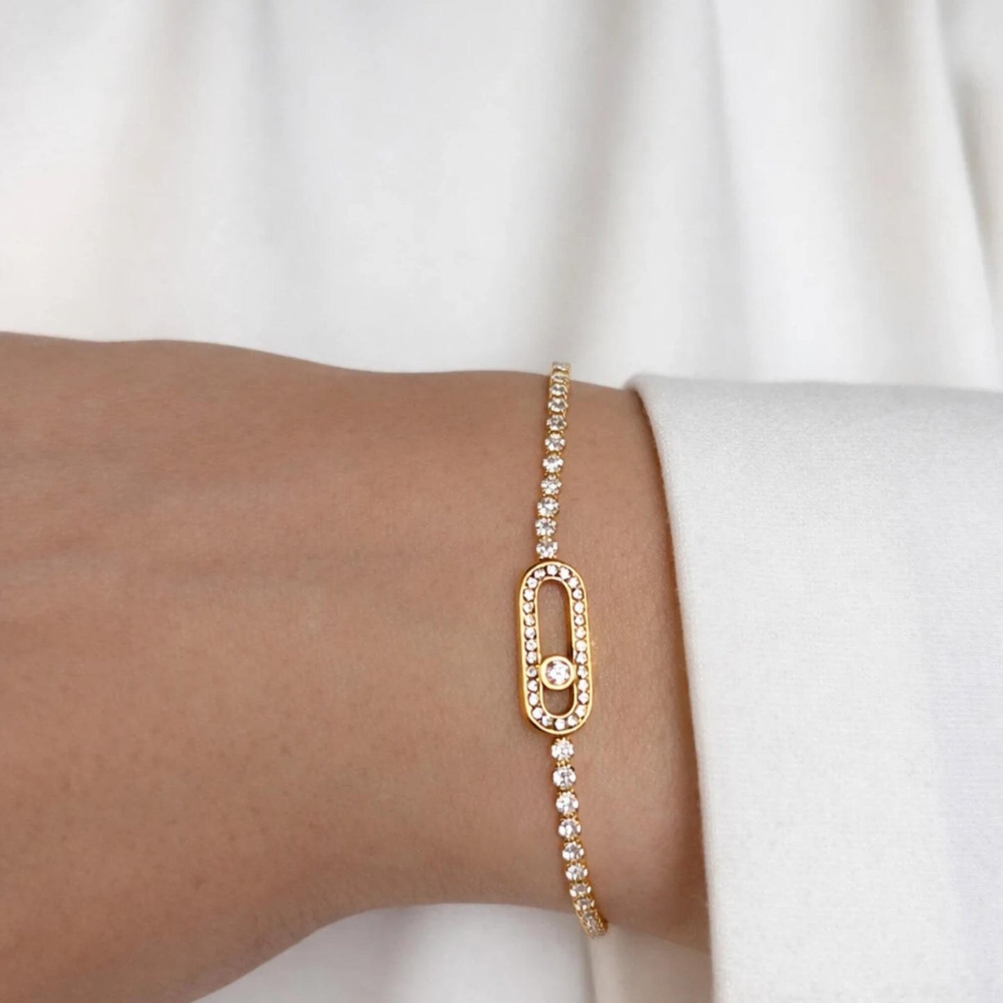 Elegant Minimal Bracelet – Simple & Stylish Everyday Piece