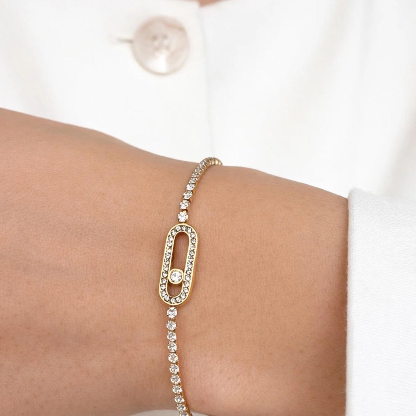 Elegant Minimal Bracelet – Simple & Stylish Everyday Piece