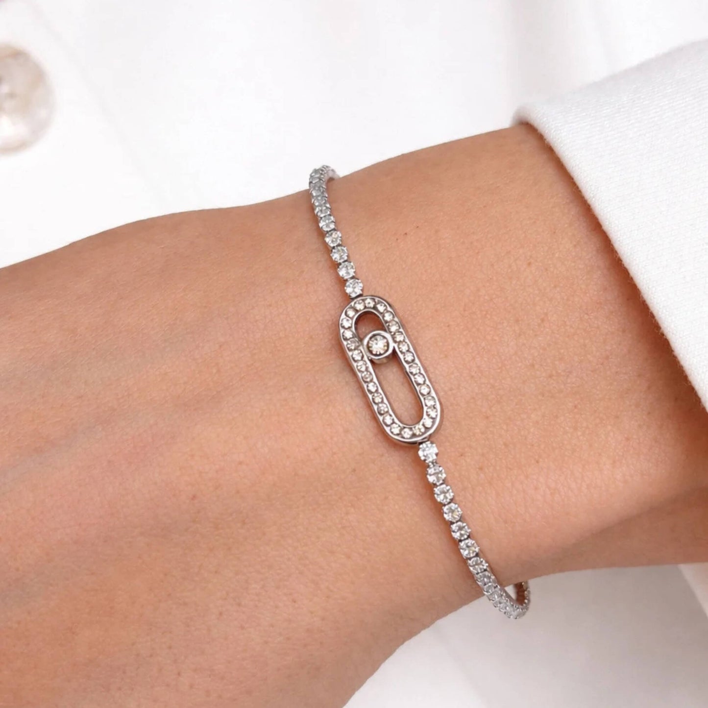 Elegant Minimal Bracelet – Simple & Stylish Everyday Piece